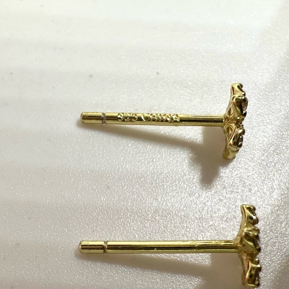NEW⚜️14K Over Sterling Silver CZ Flower Stud Earrings - Picture 5 of 8
